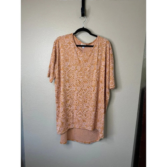 LuLaRoe Women's Tan With Pink‎ Short Sleeve Blouse, short sleeve blouse, - Picture 1 of 7